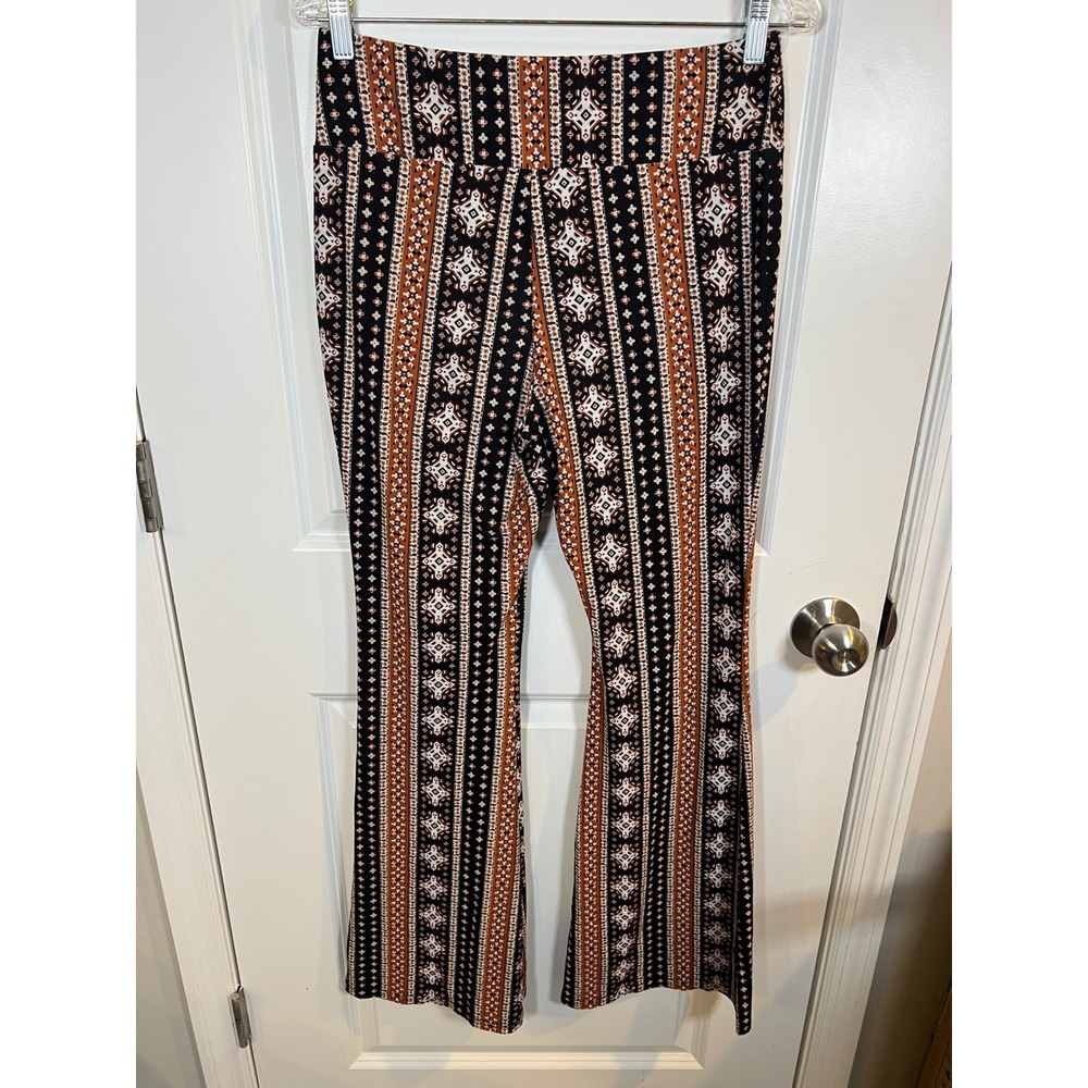 No Boundaries Womens Flare Pants Geometric Print Black‎ Orange Size Large 11-13 - Picture 3 of 7